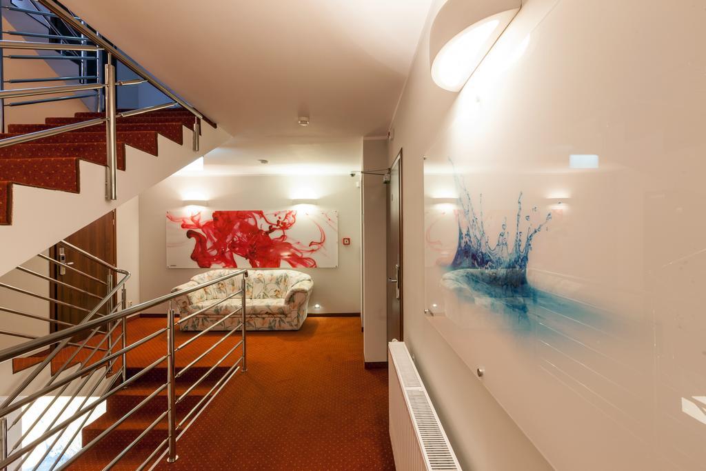 Nawigator Spa レバル エクステリア 写真